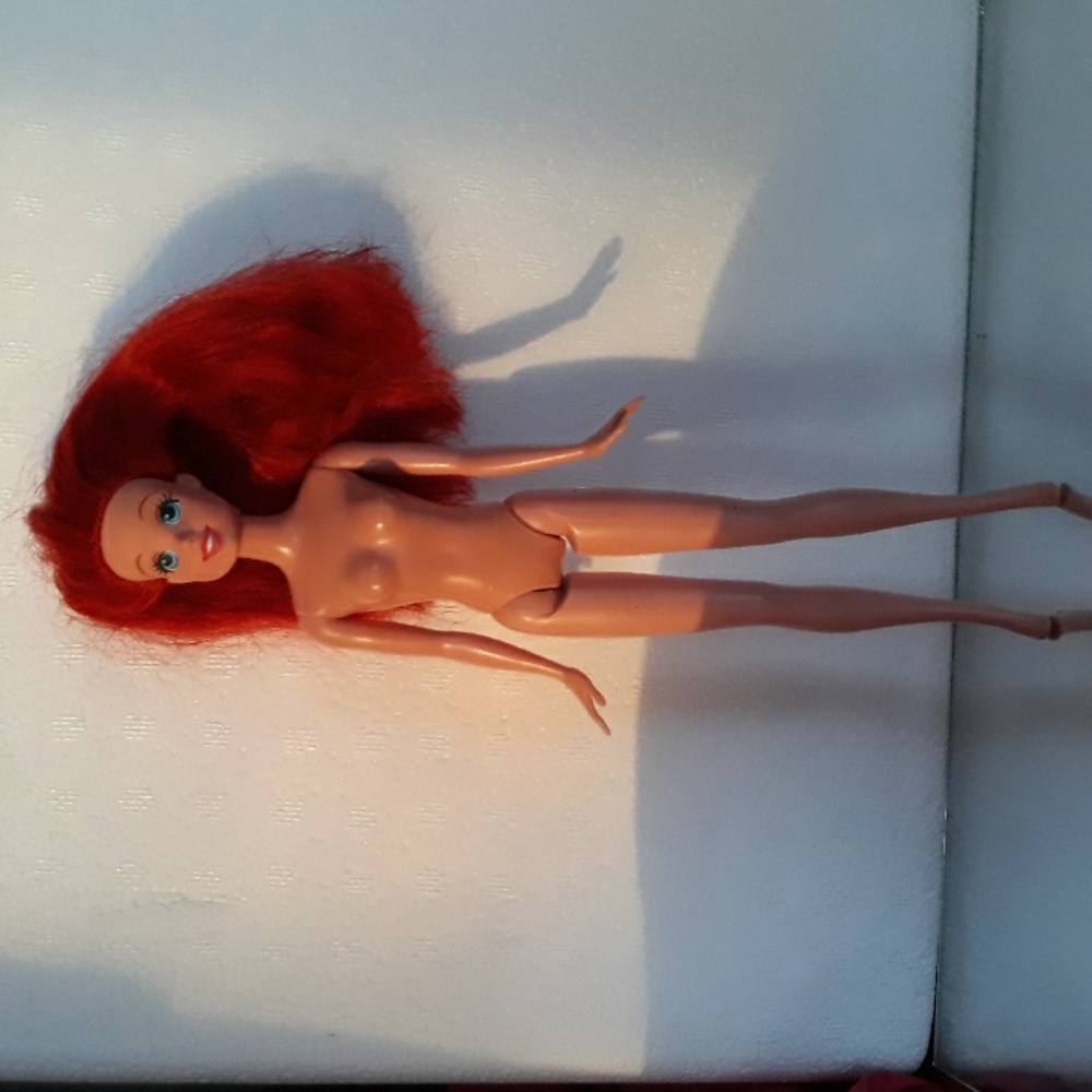 Disney Little Mermaid Ariel 2006 Mattel Doll Good Used Condition